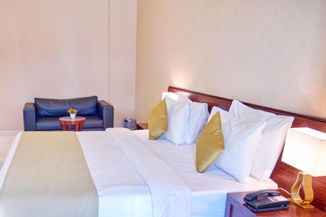 Grand Square Hotel Dubai Exterior photo